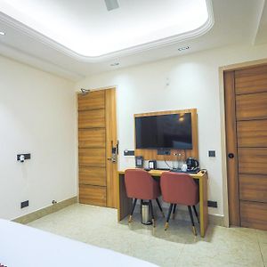 Superior Studio